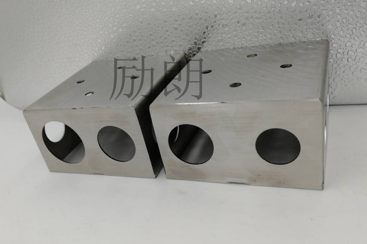 86型不銹鋼布線盒304的優缺點有哪些？